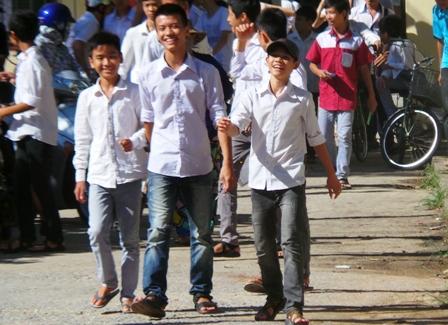 Thí sinh tham dự kỳ thi tuyển sinh vào lớp 10 THPT năm học 2013 - 2014.